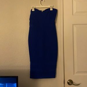 Blue mesh strapless dress